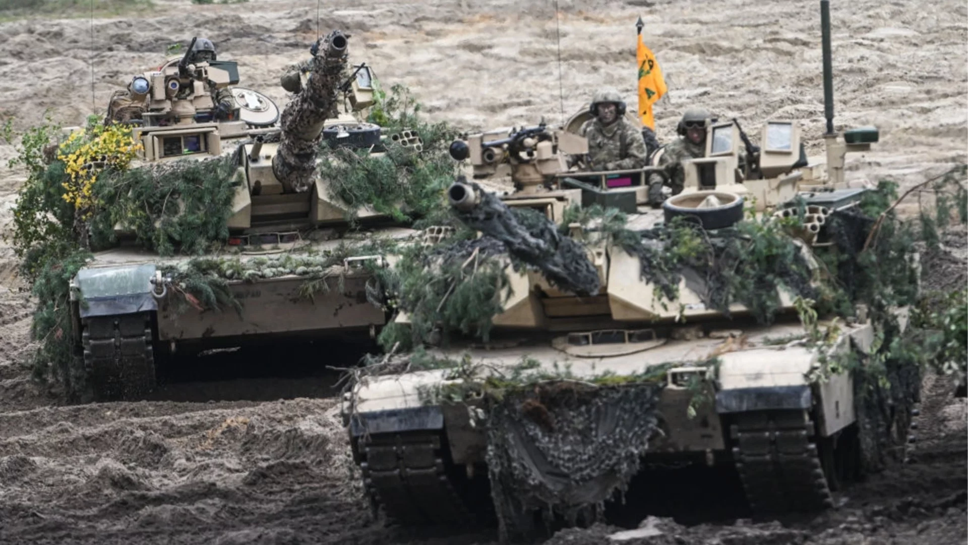 Тръмп обяви рекордна сделка със Саудитска Арабия, продава им близо 300 танка (ВИДЕО)