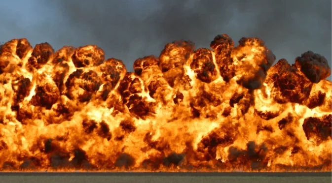 Мощен взрив в рафинерия във Венецуела (ВИДЕО)