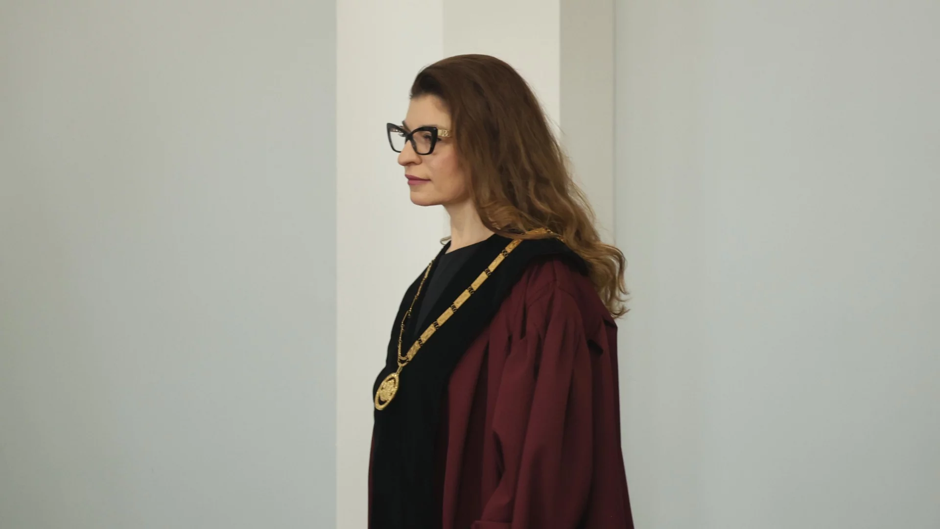 Десислава Атанасова и КС ще проверяват дали кабинетът "Желязков" е избран законно