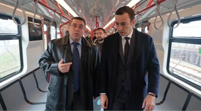 "Приоритет": Терзиев показа новите чешки метровлакове