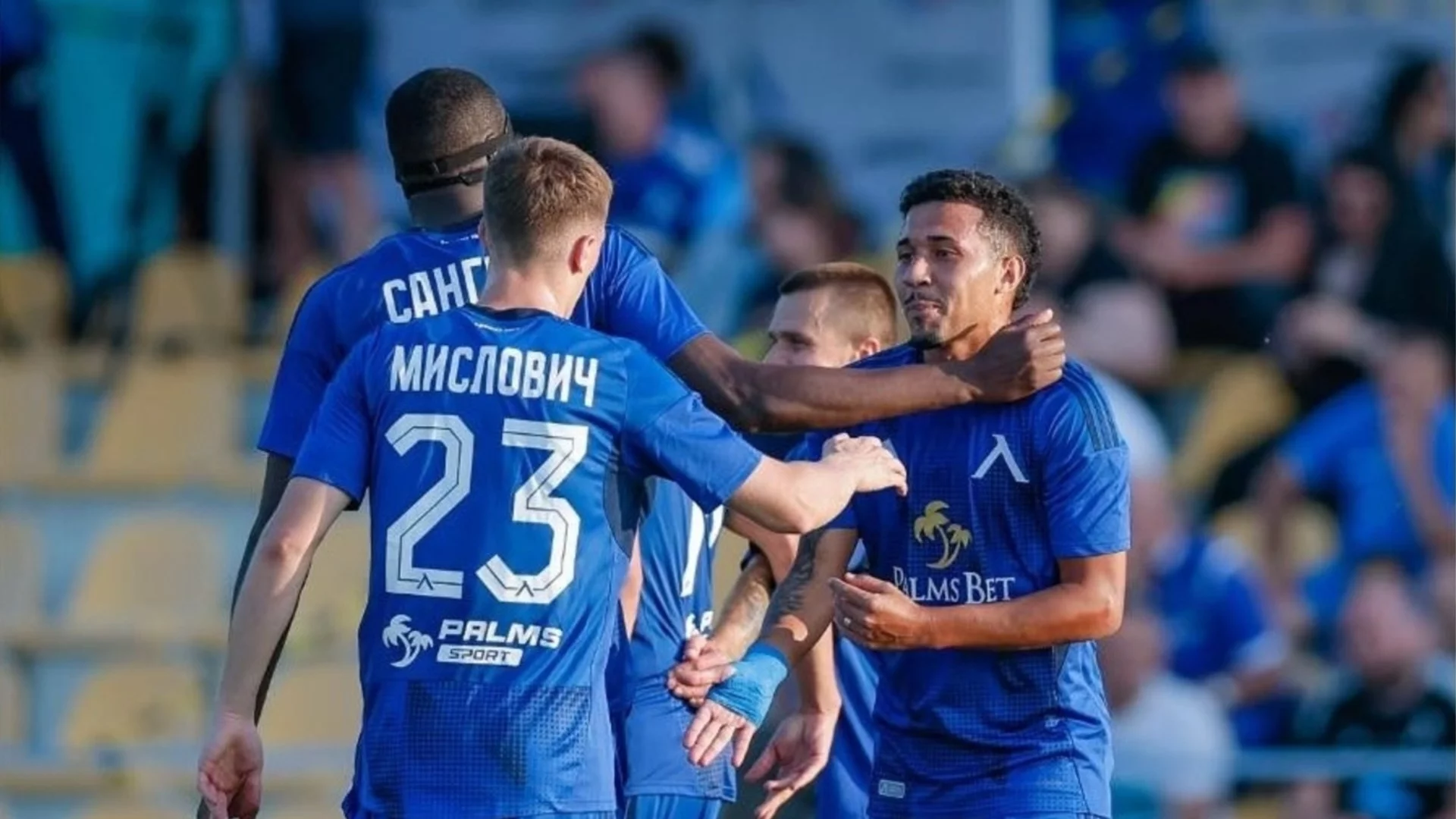 Трансферна издънка на Левски прави всичко, за да "захапе". Бивш играч на "сините" го подкрепи