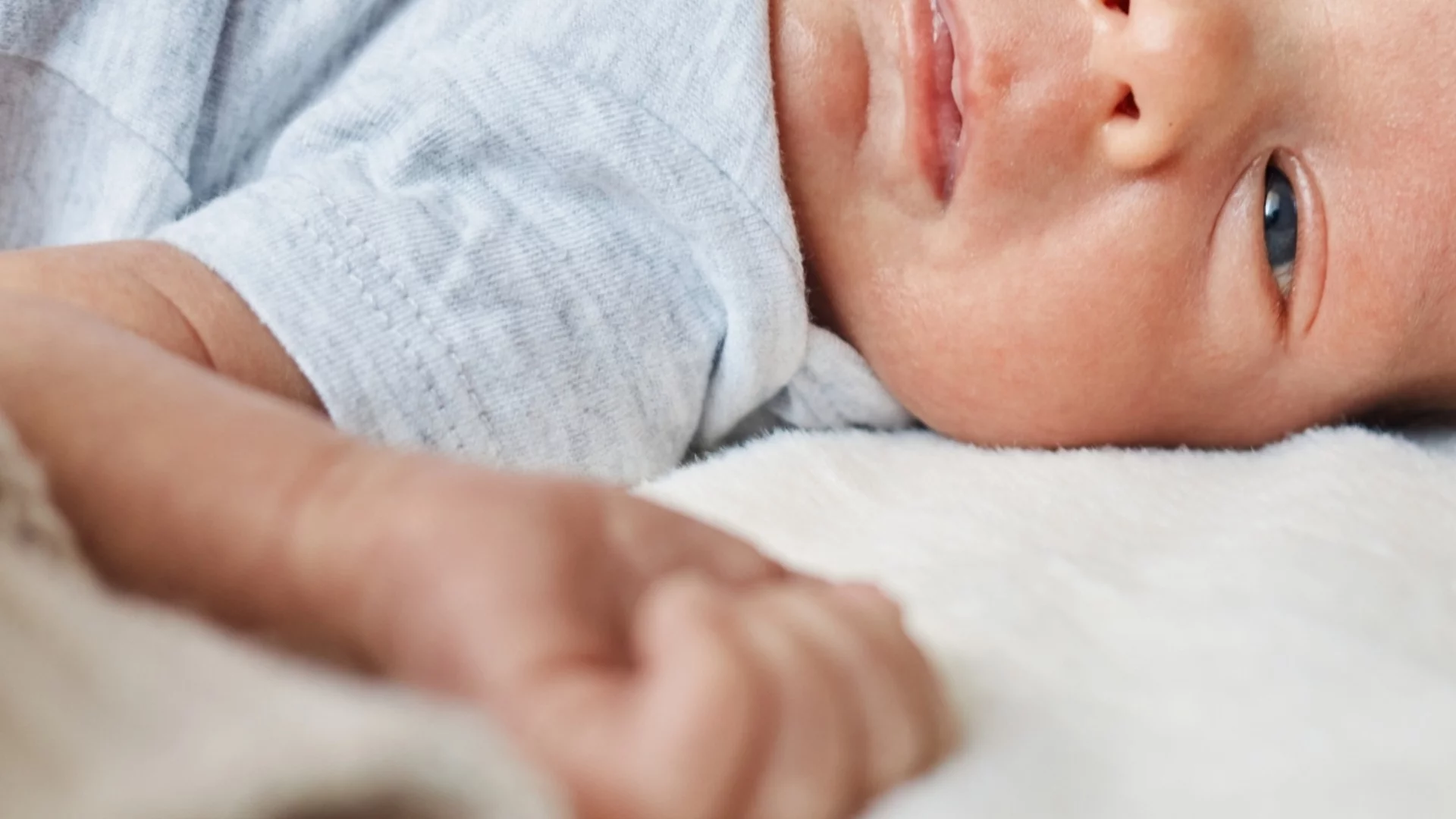 Потресаващи цифри колко бебета във Франция са станали жертви на сексуално насилие през 2025 година