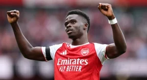 Арсенал обвързва най-голямата си звезда до 2030 година