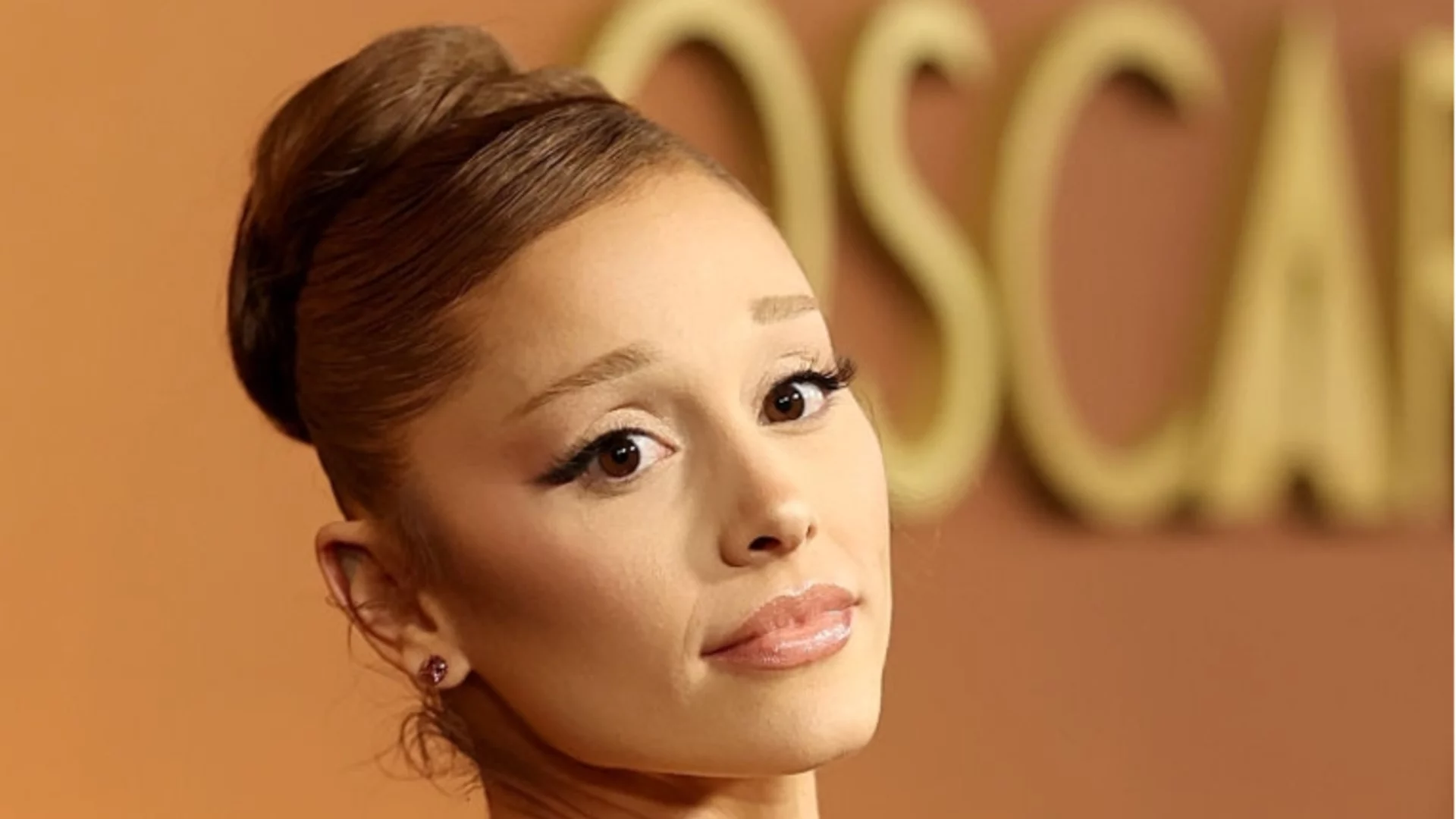 Това ли е краят? Ариана Гранде се сбогува с турнетата (СНИМКА)