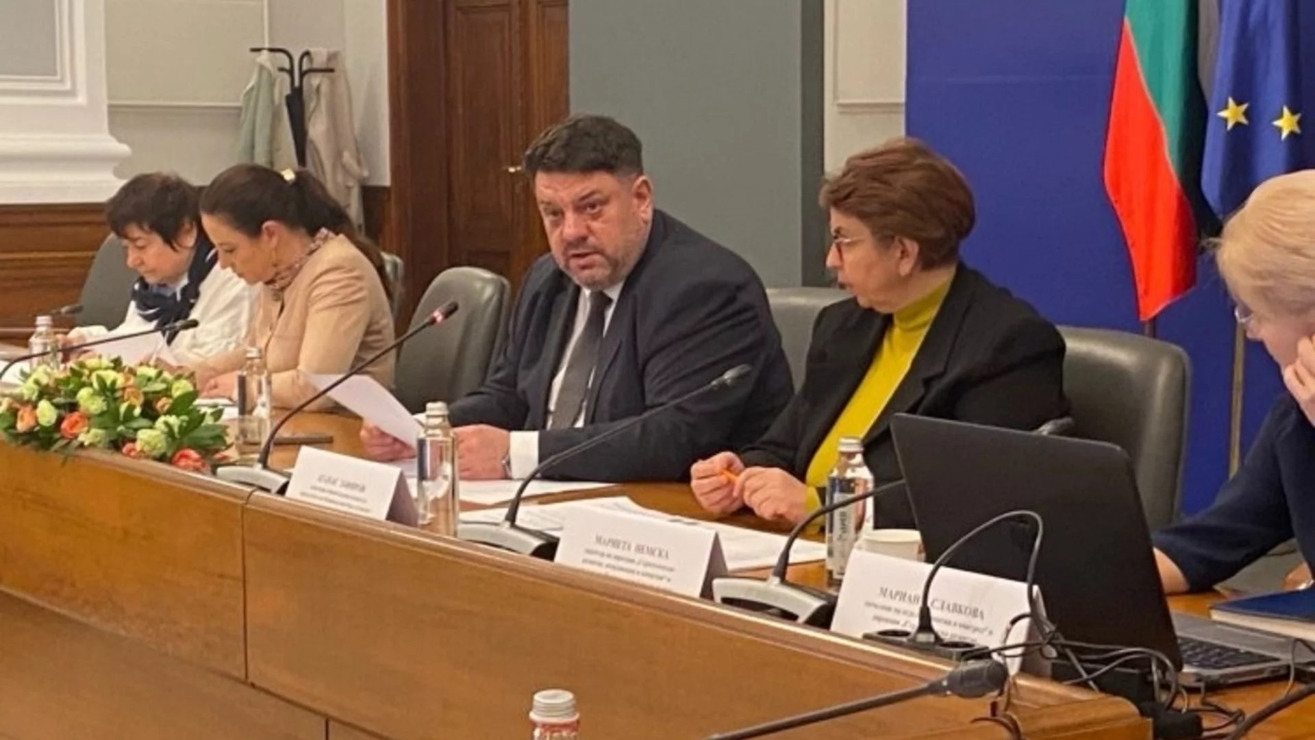 Зафиров: Хората с режим на водата са с 210 000 по-малко 