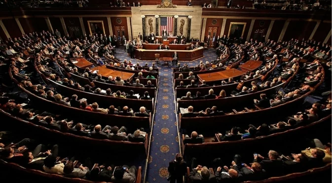 Демократите с тежки думи за службите на Тръмп