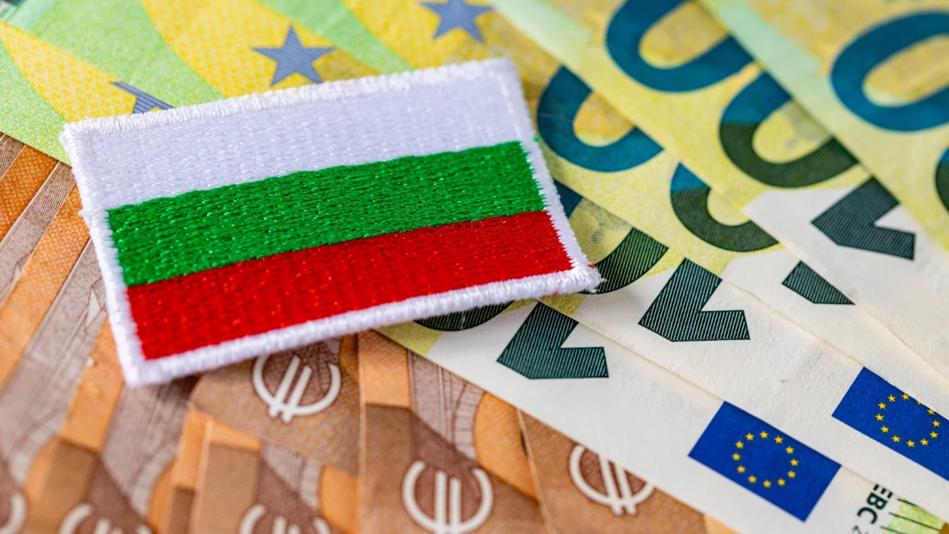 Бюджет 2026 няма да бъде прекроен: ИПИ се обяви против парите за армия и полиция