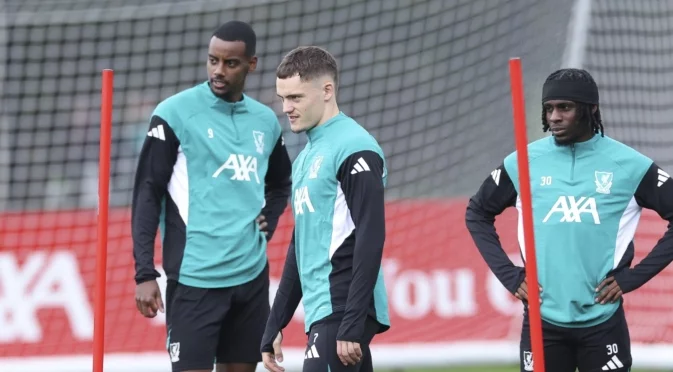 Пратиха рекордното попълнение на Ливърпул да играе на Балканите след слабия старт на "Анфийлд"