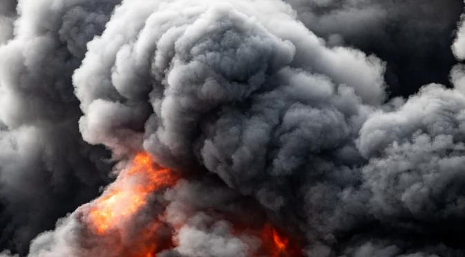 Изтребител се разби по време на авиошоу (ВИДЕО)