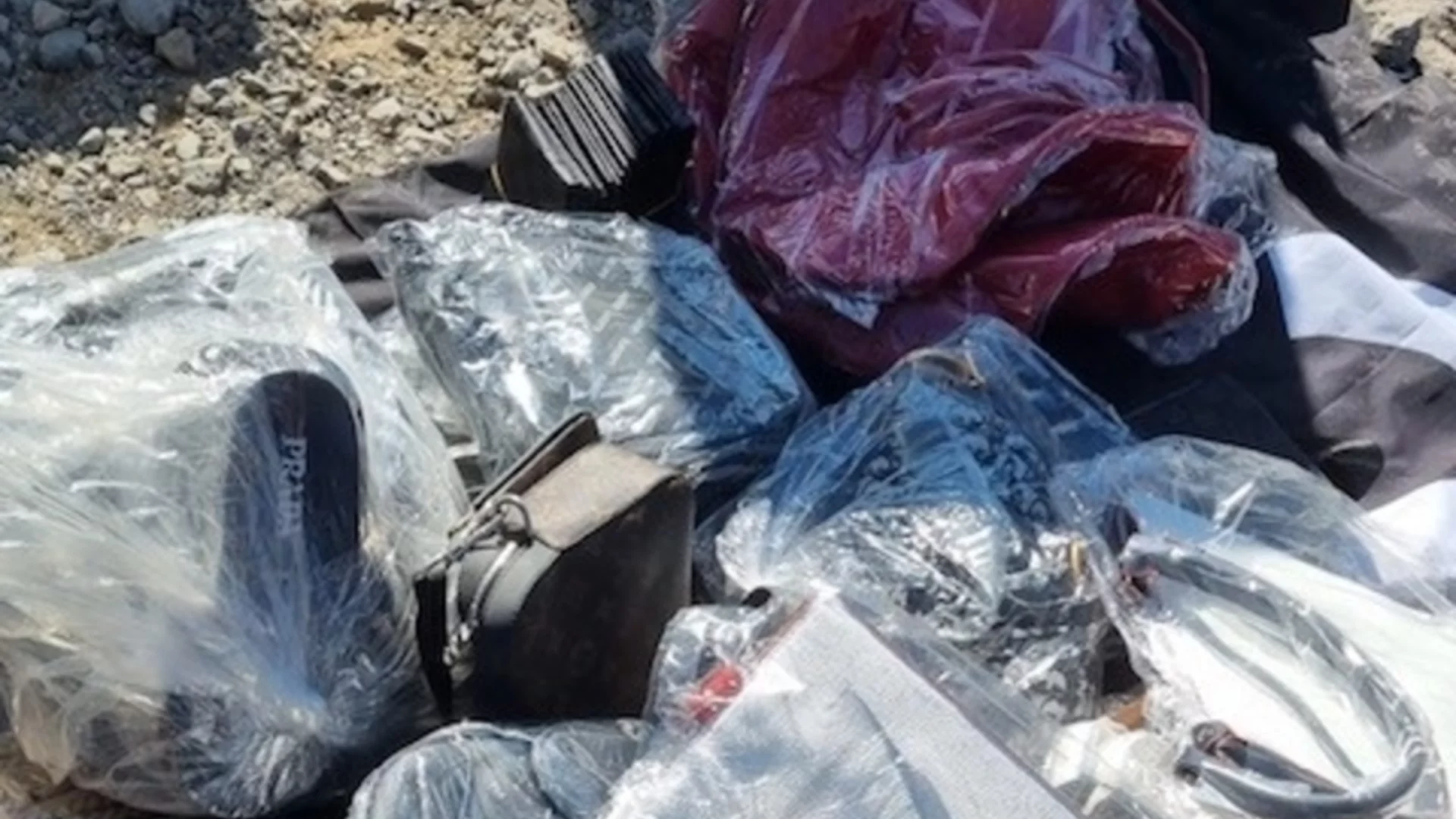 На границата: Хванаха стоки менте и контрабандни храни и цигари