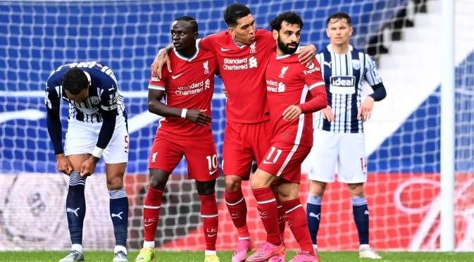 Бивш на Ливърпул проговори за конфликта със Салах и избра Фирмино пред него