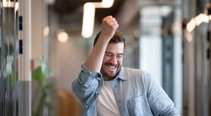 Кой има имен ден днес, 23 ноември 2025 г. Честито! 