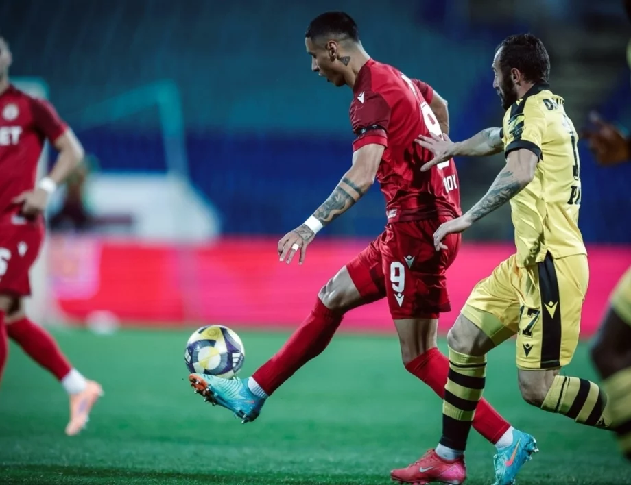 ЦСКА потрепери, но продължи да лети! Годой спаси "армейците" срещу Ботев Пловдив с гол в края