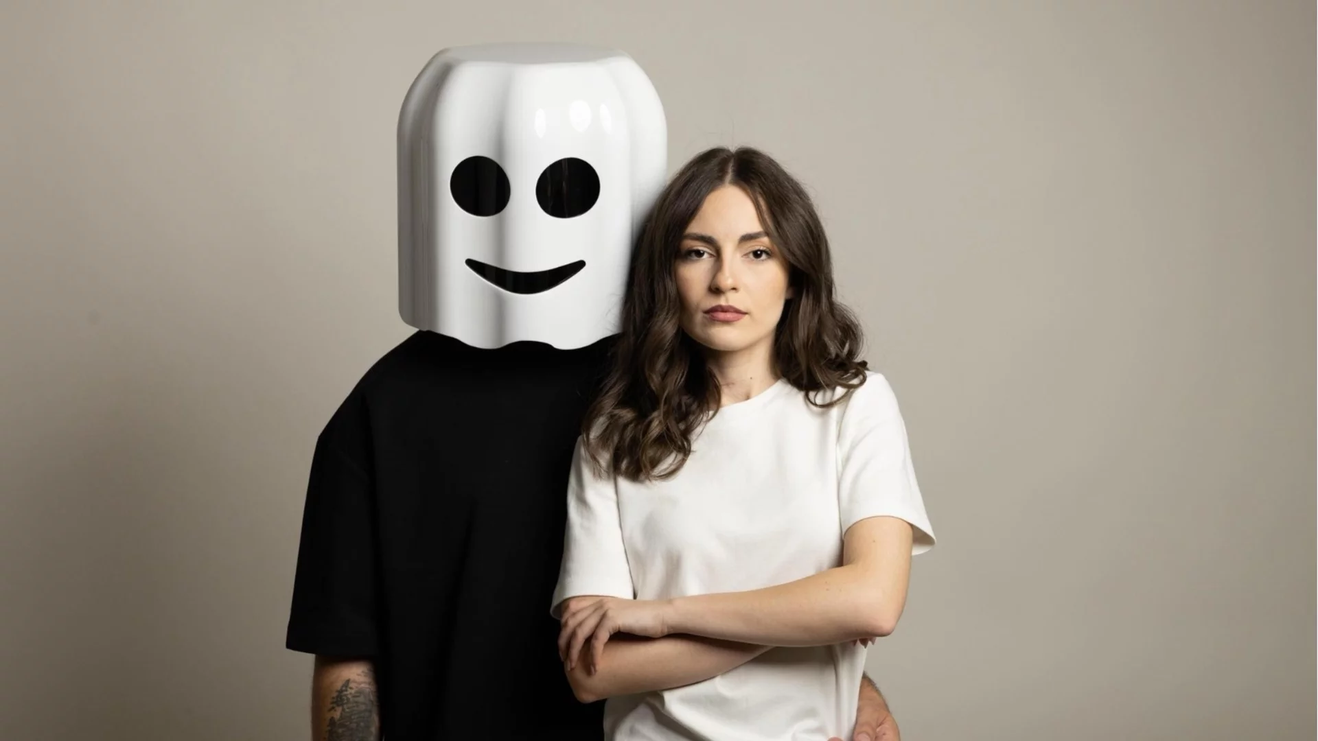 Всички го имитират: Глобалният хит, който завладя целия свят (ВИДЕА)