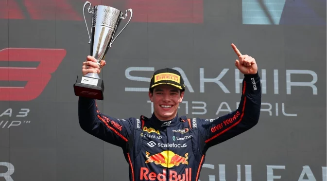 Никола Цолов е №1 за изминалия сезон във Формула 3 по призови позиции