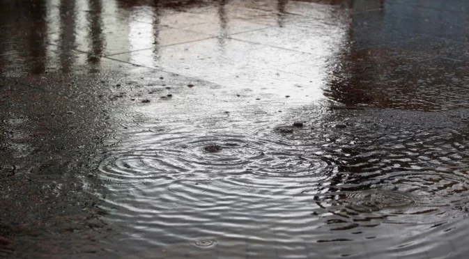 Расте броят на жертвите на наводненията във Виетнам