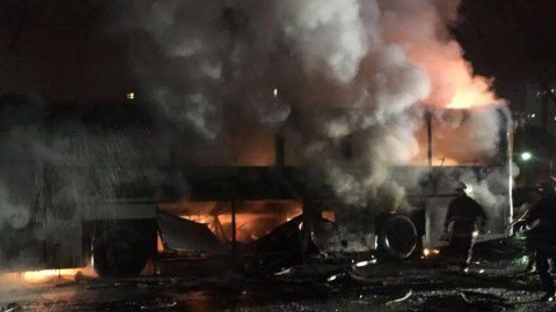 Самоубийствен атентат срещу полицията в Пакистан (ВИДЕО)