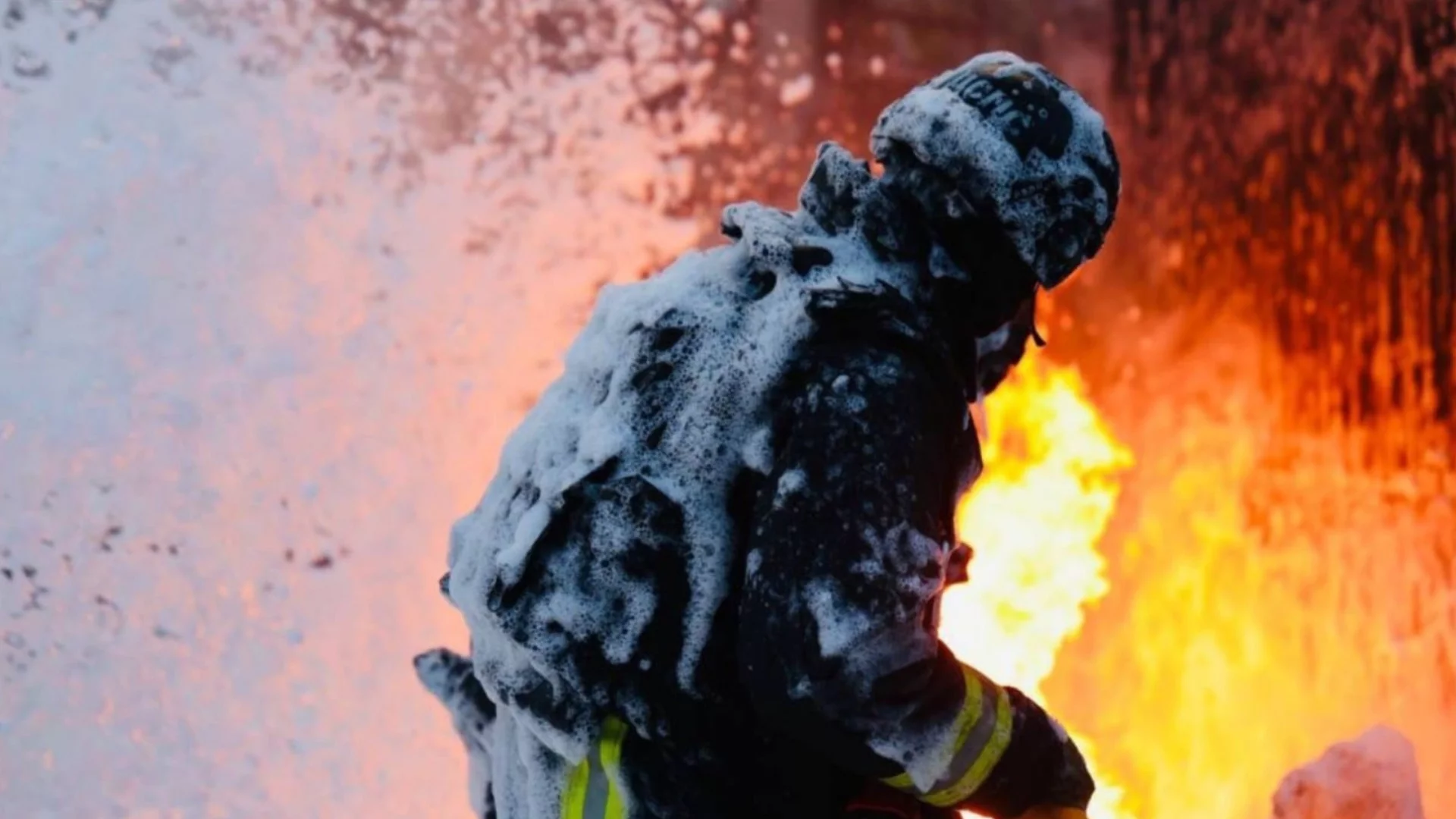 "Решиха да ни убият със студ": Чернигов остана почти без мощности за ток (ВИДЕО)