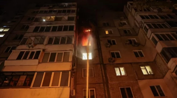 Киев пак гори, но Украйна подпали завода за най-скъпите руски военни самолети (ВИДЕО)