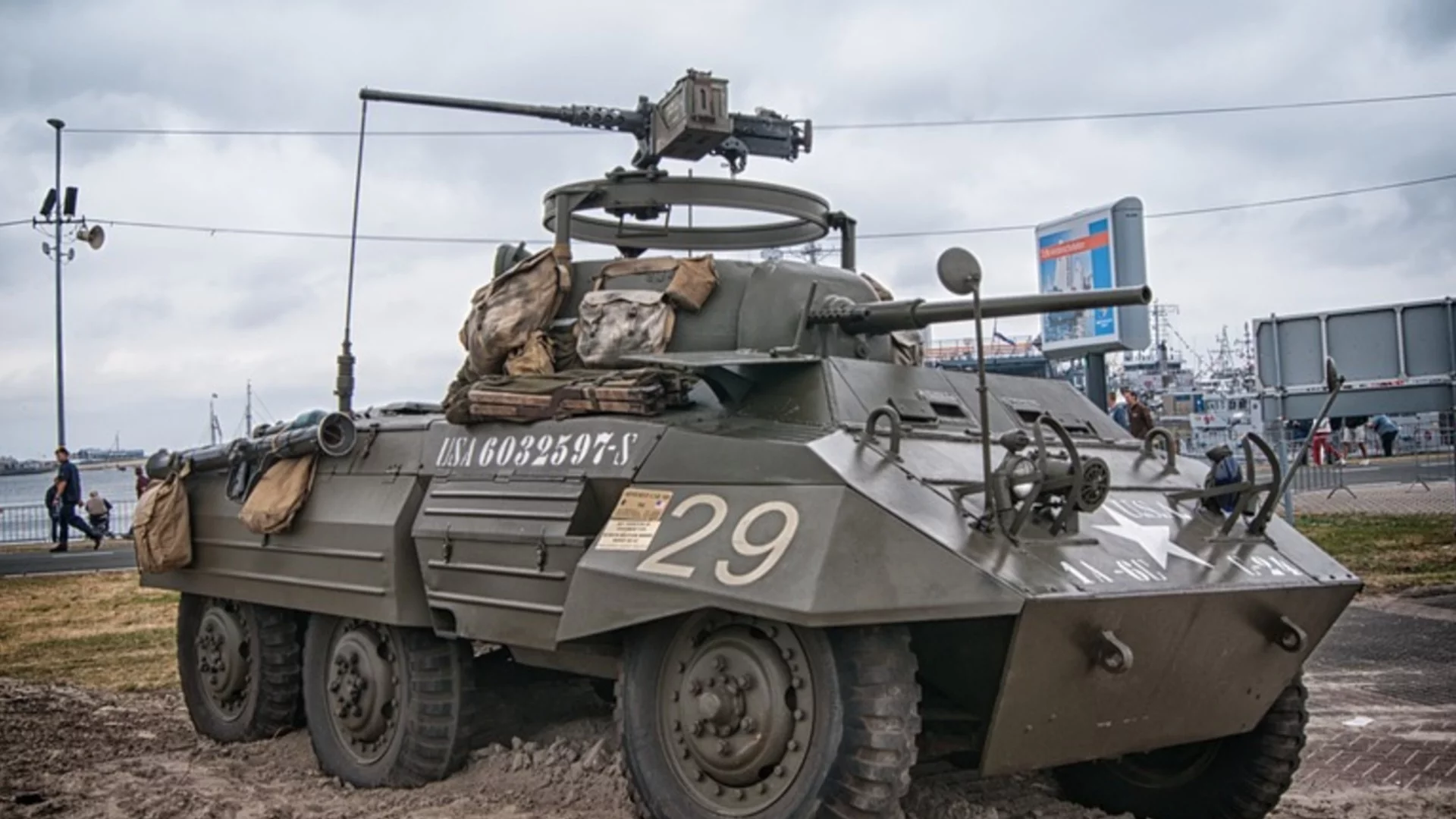 Заради руската заплаха: Ето къде се връща задължителната казарма в Европа