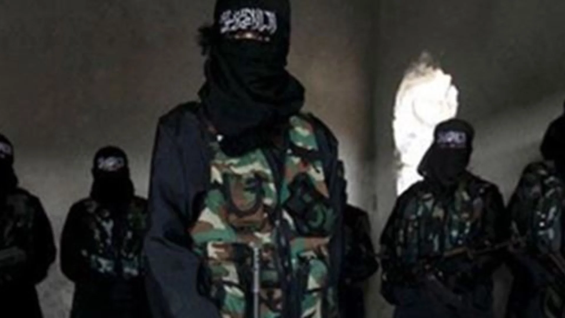 ИДИЛ на Балканите: Арестуваха две лица в Албания (ВИДЕО)