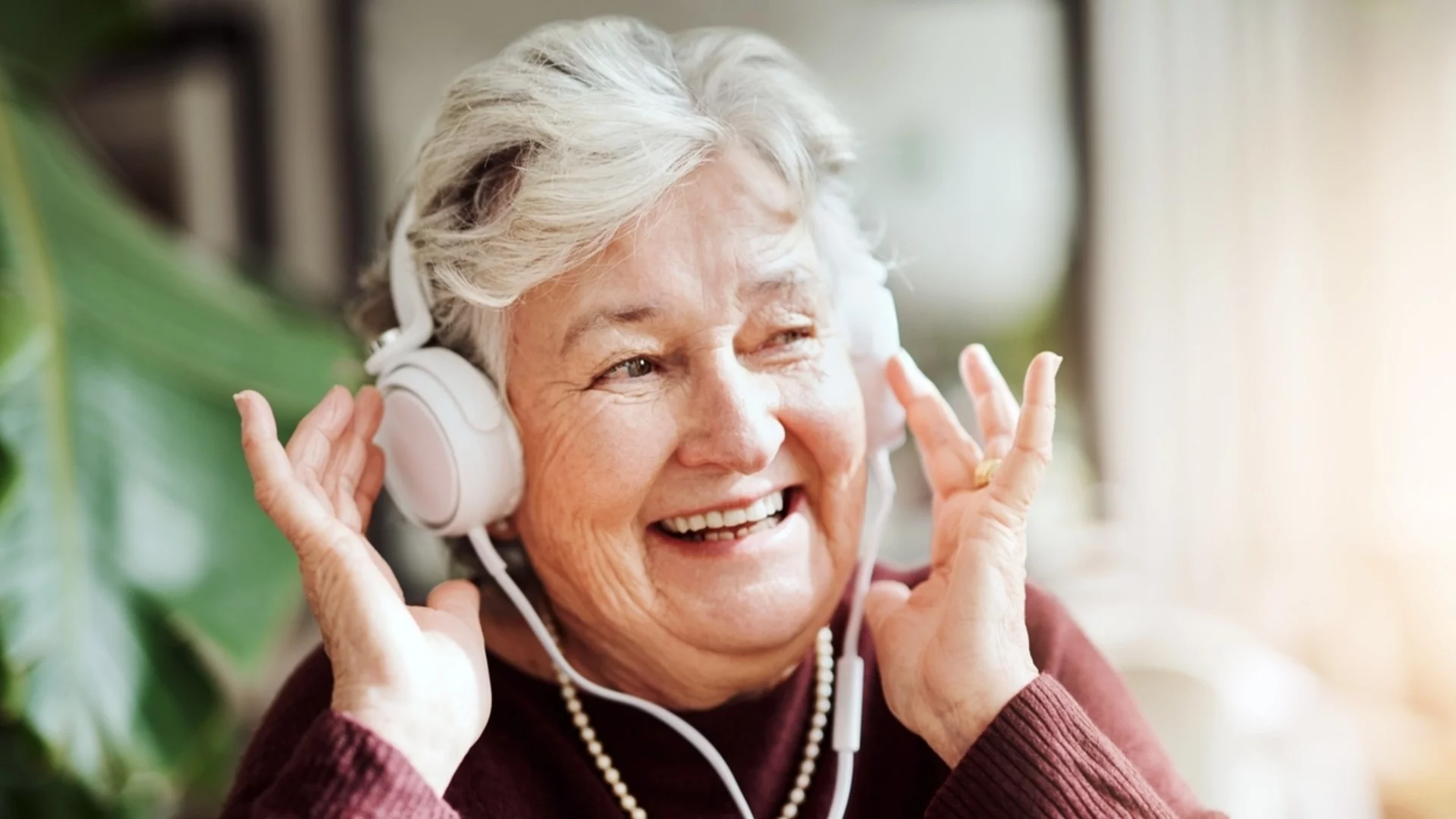 Учени: Редовното слушане на музика може да бъде щит срещу деменция