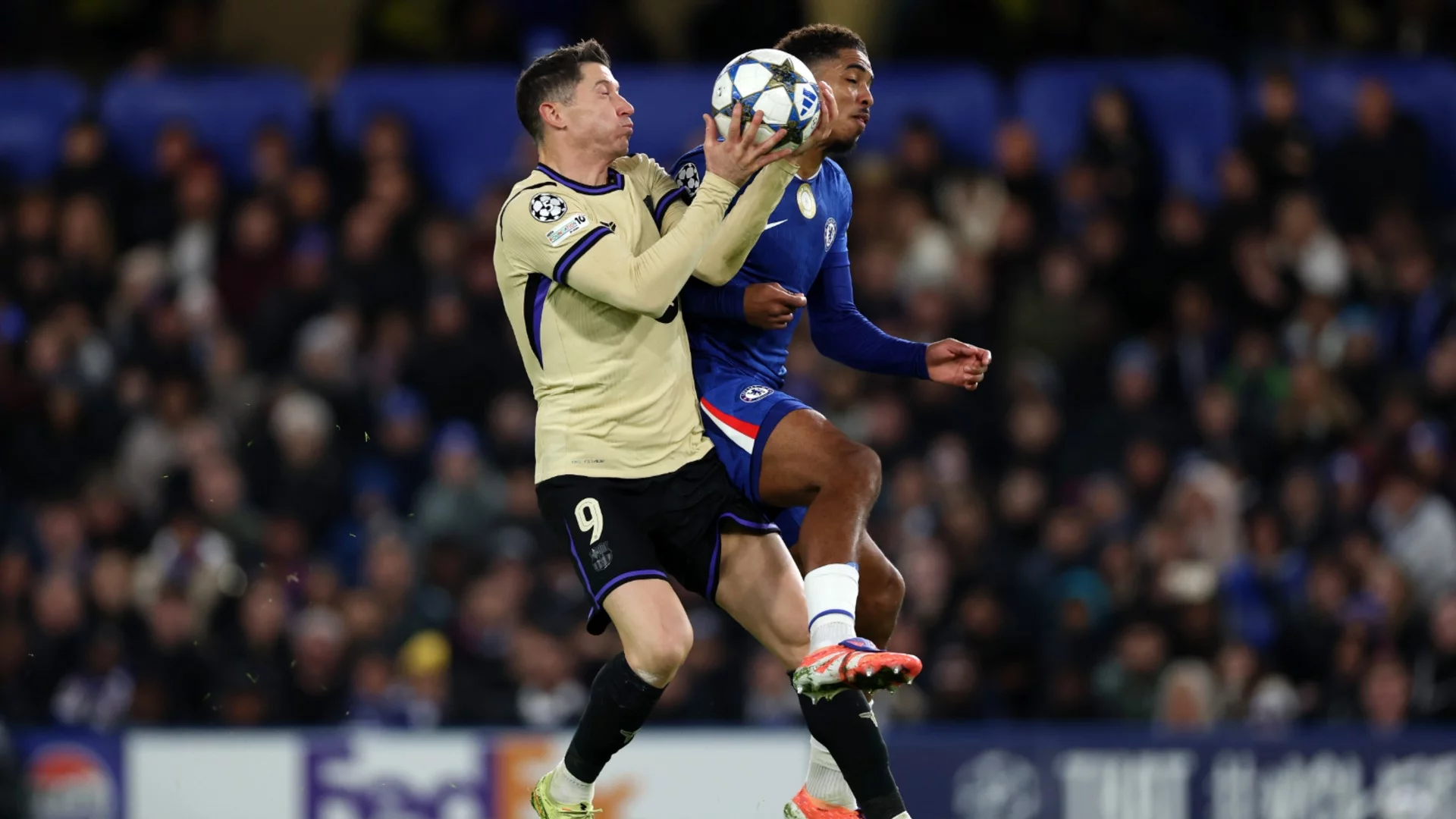 Безпощаден Челси разби Барселона в Шампионска лига