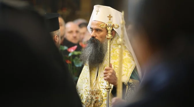 Скандал в Църквата: Патриархът иска да простим Народния съд, Никанор: Издевателство!