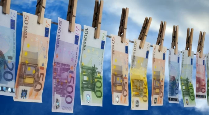 В сряда: Парите ще дойдат в най-подходящия час за Телец, Водолей + още 2 зодии!