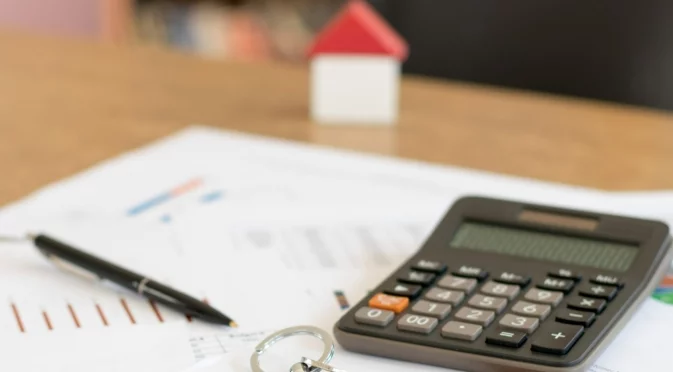 Жилищните кредити нарастват с почти една трета за година