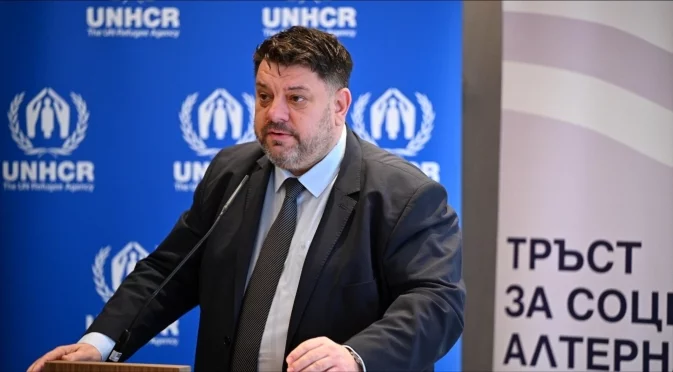 Зафиров: Кабинетът работи за решаване на проблема с липсата на лични документи сред уязвимите общности