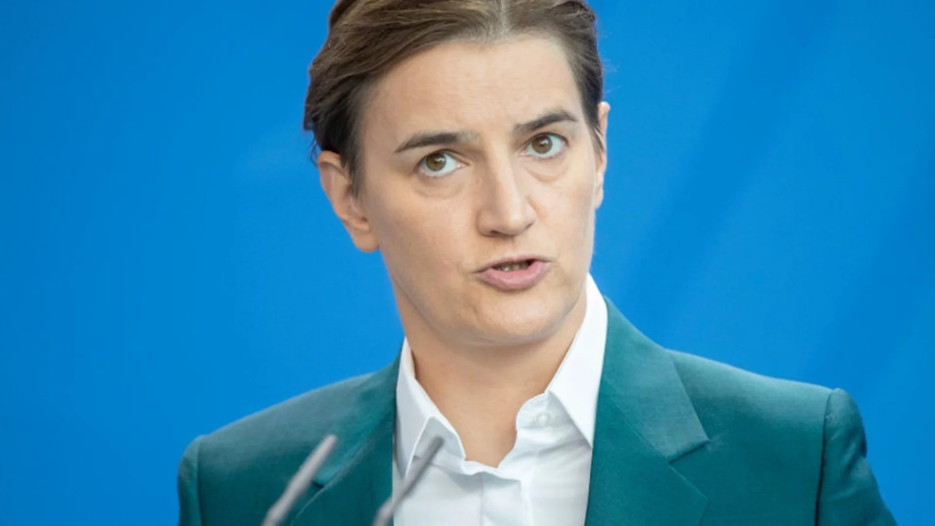 Сърбия е без петрол от 47 дни: Бърнабич призова за спокойствие