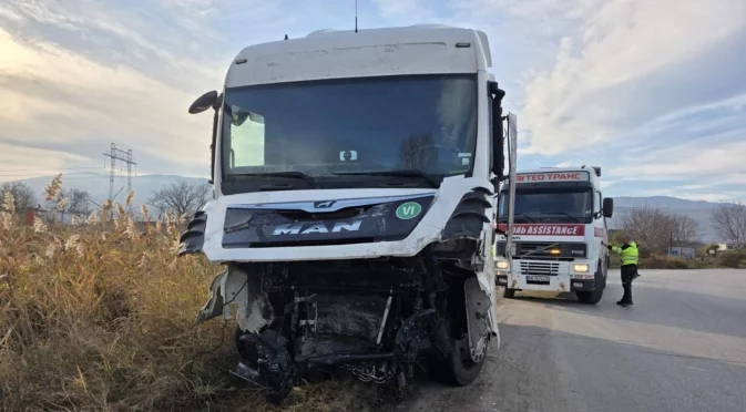 "На Околовръстното на Пловдив трябва да има 4 платна": Професионален шофьор за трагедията с тричленно семейство