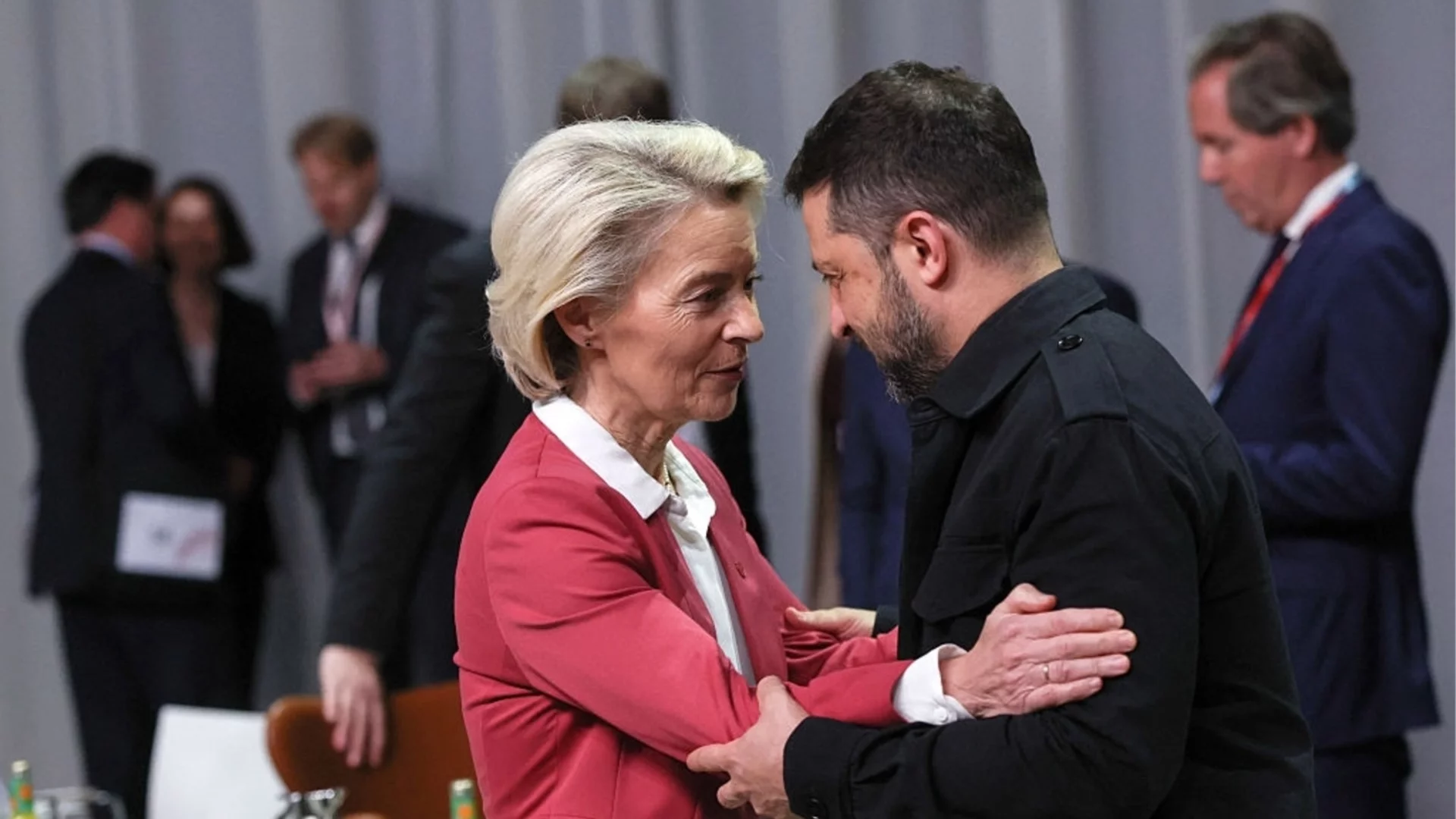 Урсула фон дер Лайен: Европа ще подкрепя Украйна безкомпромисно