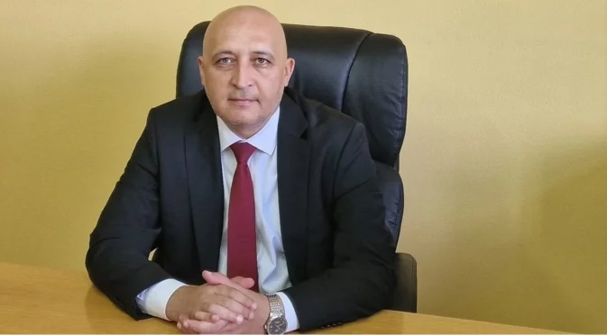 След спора между Терзиев и Пеевски: Кметът на Кърджали намали цените на паркирането в града