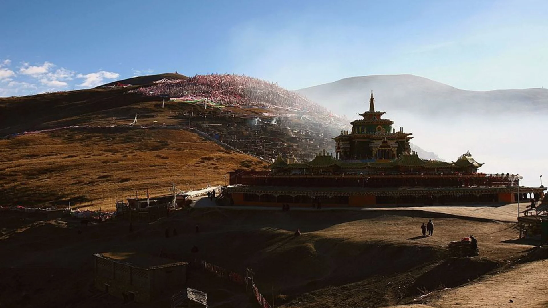 Минути преди да я кремират: Жена оживя в ковчега си (ВИДЕО)