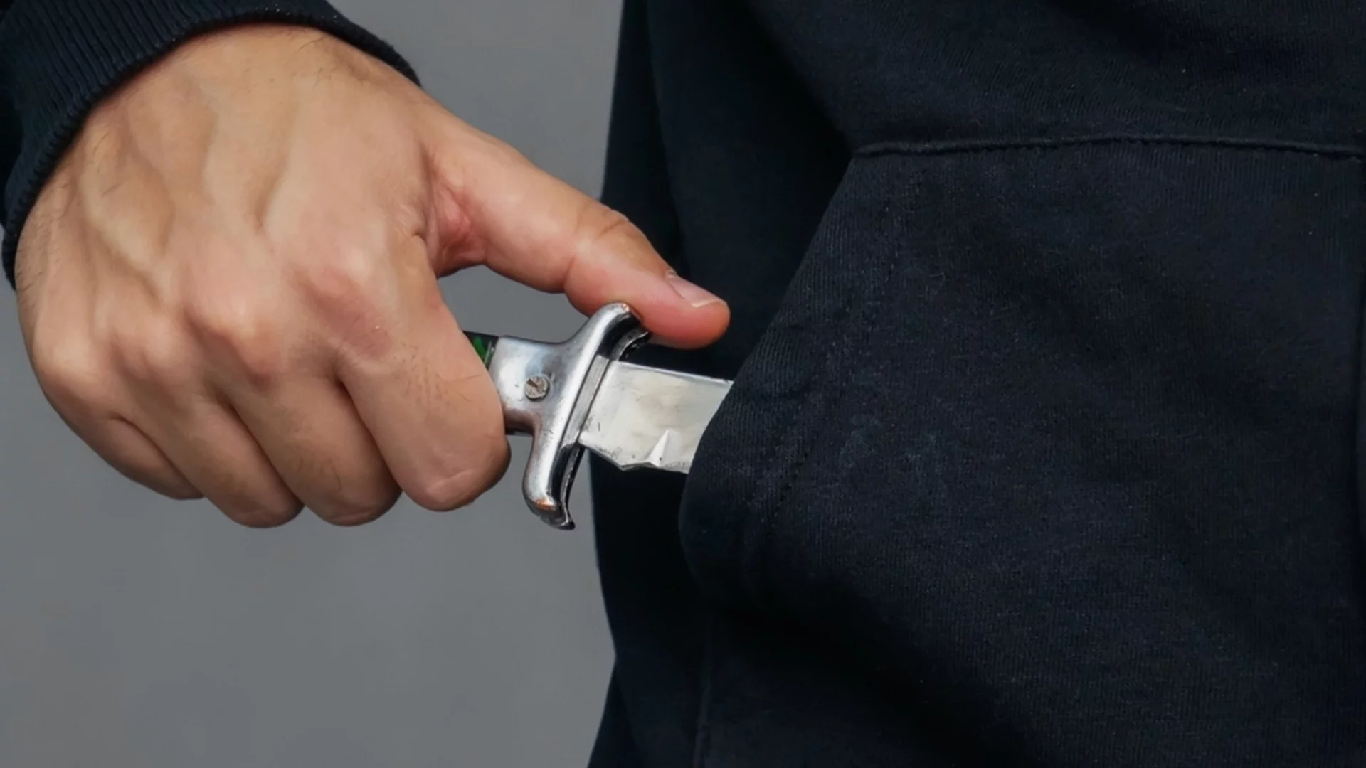 13-годишно момиче уби майка си (СНИМКА)