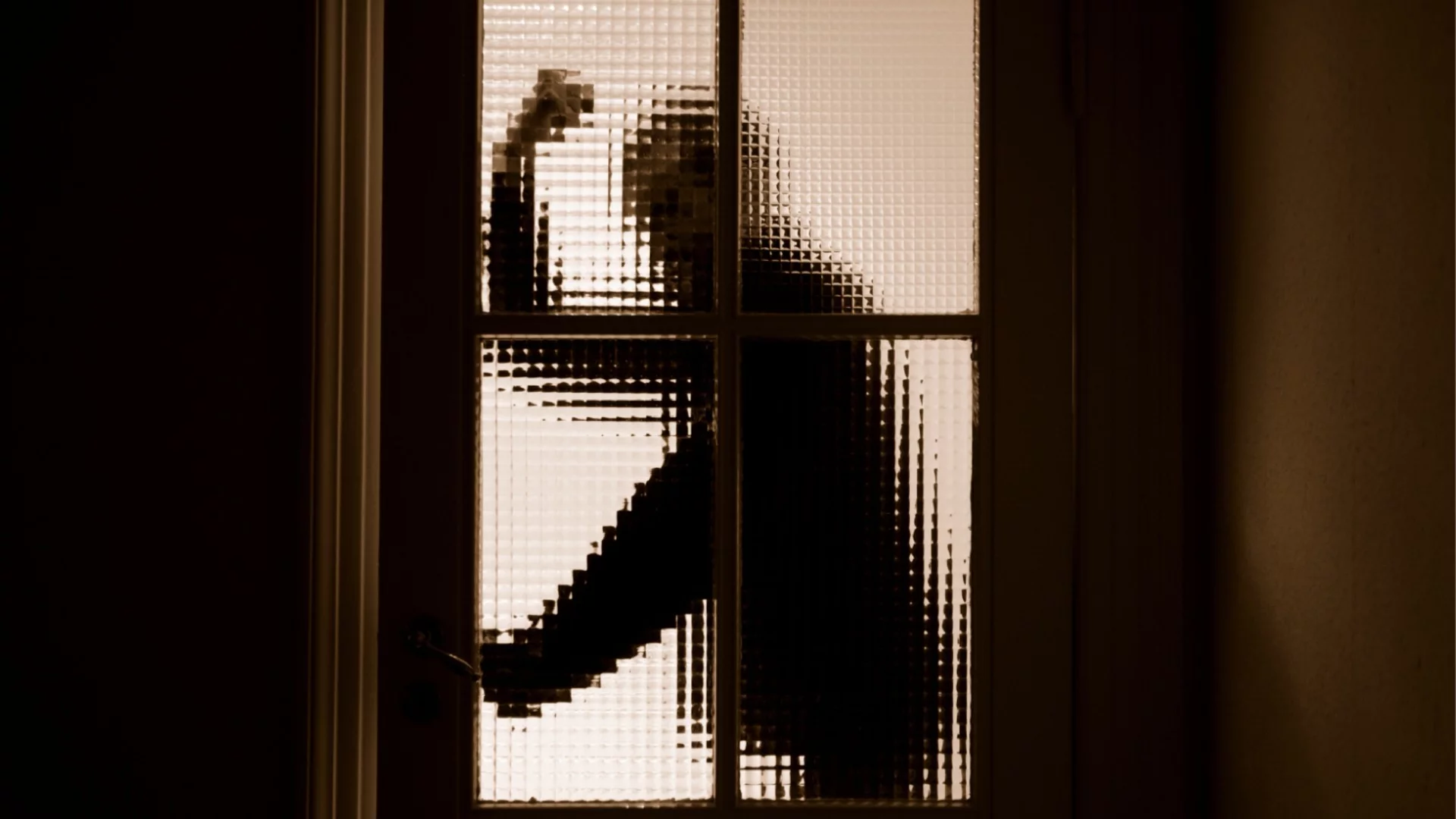 Счупил ребрата на дядо си: Мъж се сдоби с обвинение