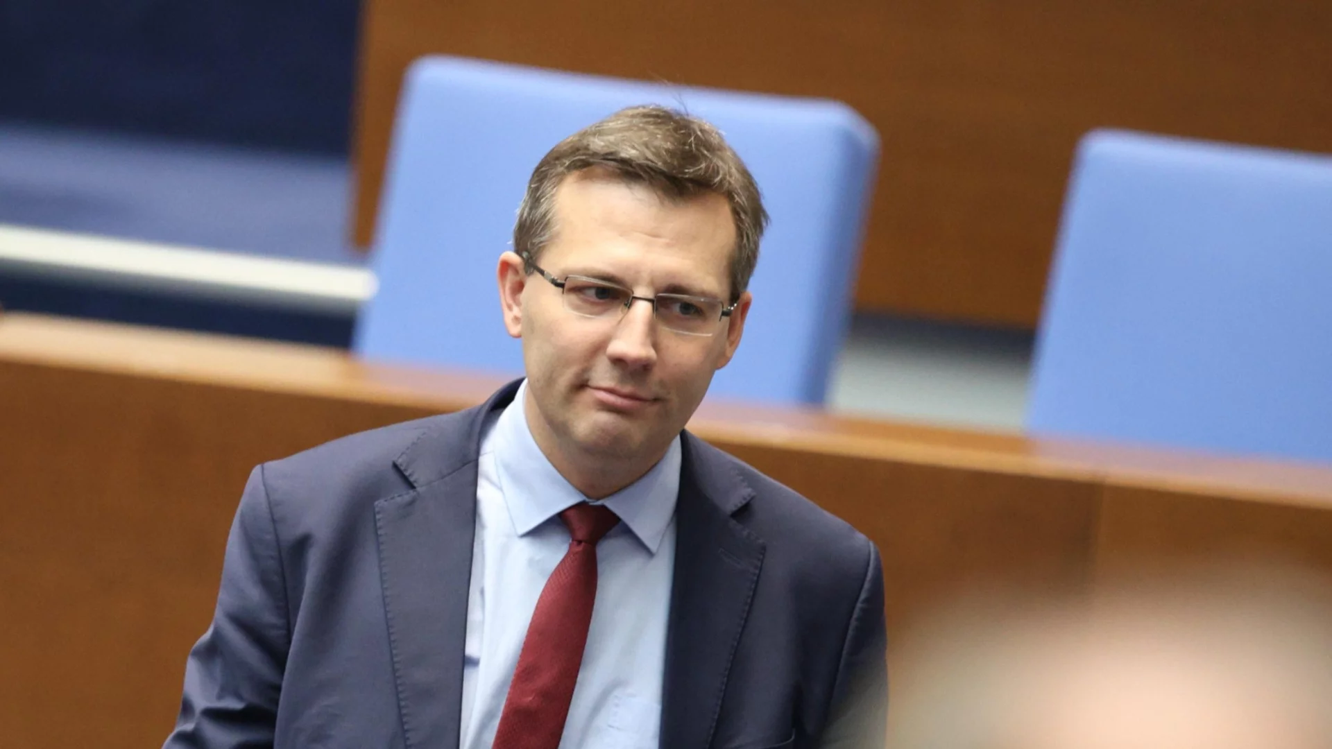 "Няма да участваме в евтин цирк": Остри реплики, след като Ивайло Мирчев покани депутати на Пеевски на площада (ВИДЕО)