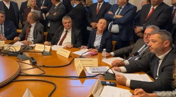 Бюджетна комисия реши колко ще са доходите и майчинските през 2026 г.