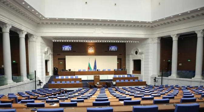 На комисия: Ето колко ще е минималната пенсия от 1 януари 2026 г.