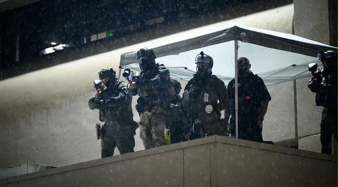 Посред бял ден: Застреляха двама войници от Националната гвардия на САЩ (ВИДЕО)