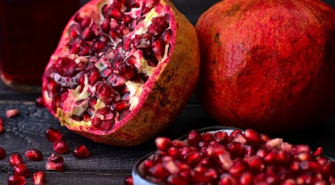 Как да обелите нар бързо и лесно без пръски в цялата кухня?