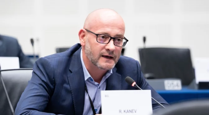 Радан Кънев: Изходът на войната трябва да гарантира, че Украйна няма да бъде сателитна държава