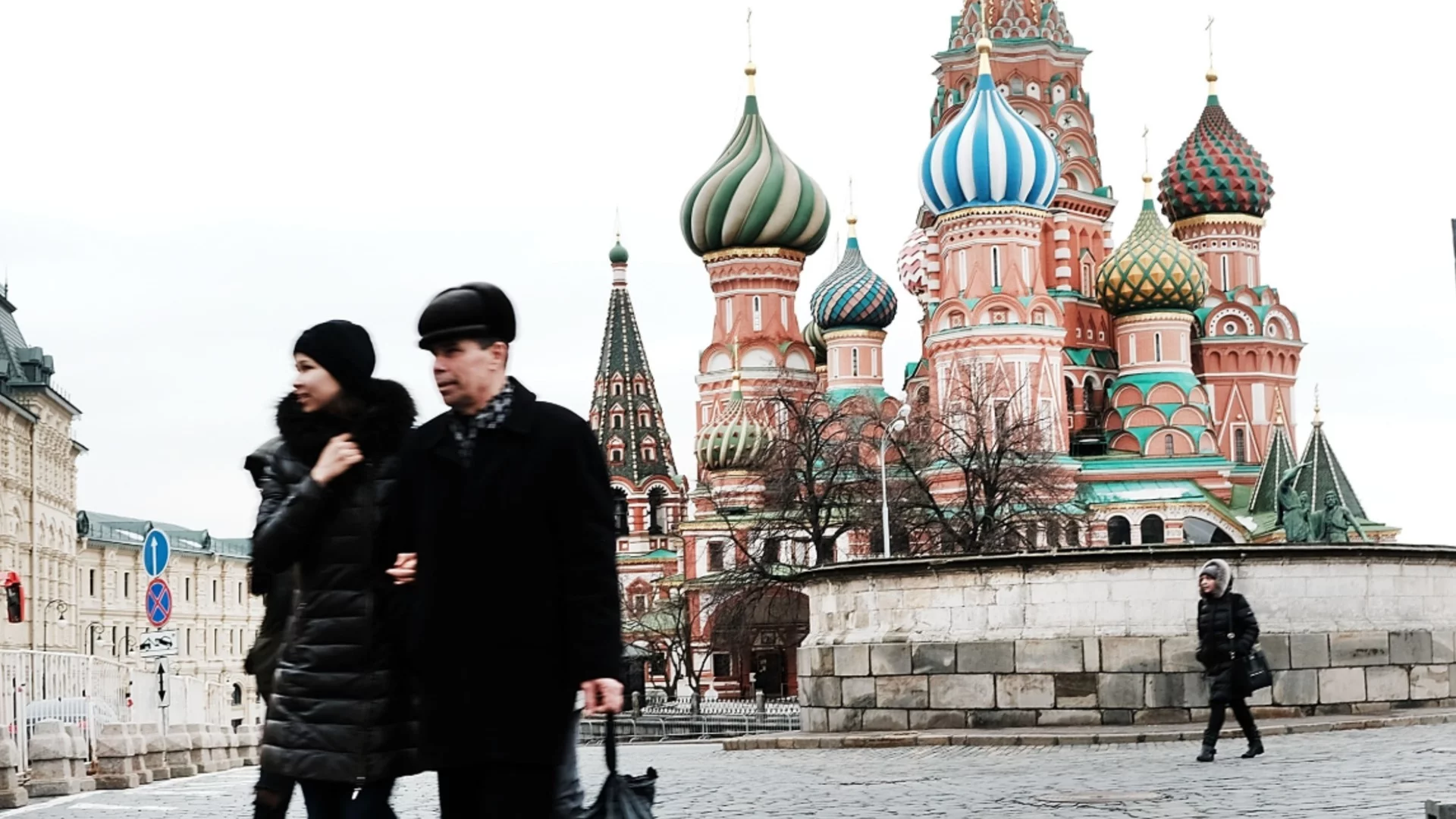 САЩ ни изпращаха хуманитарна помощ през 90-те, за да ни унищожат икономиката: Съветът на Руската федерация