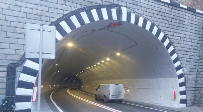 Промени в движението в тунел “Кривия“