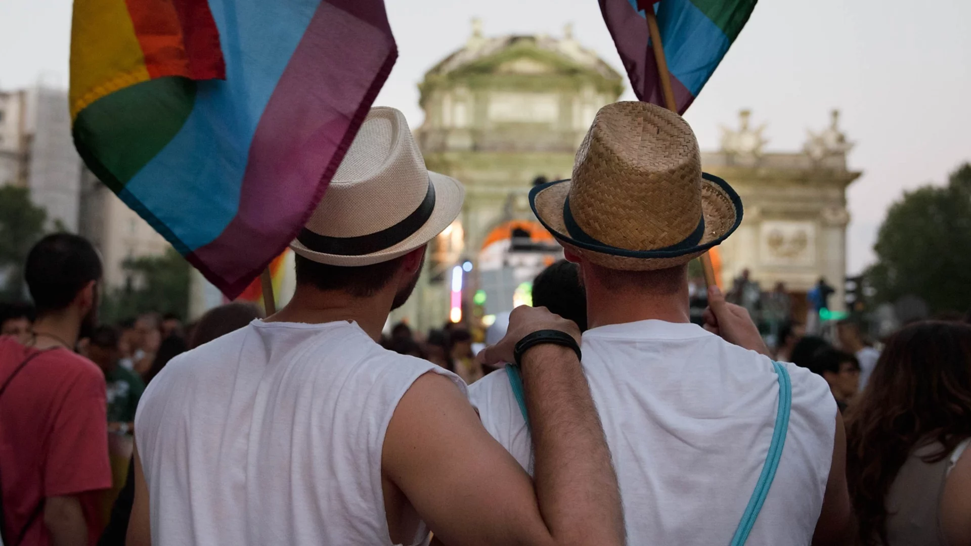 Няма мърдане: България ще трябва да признава гей бракове