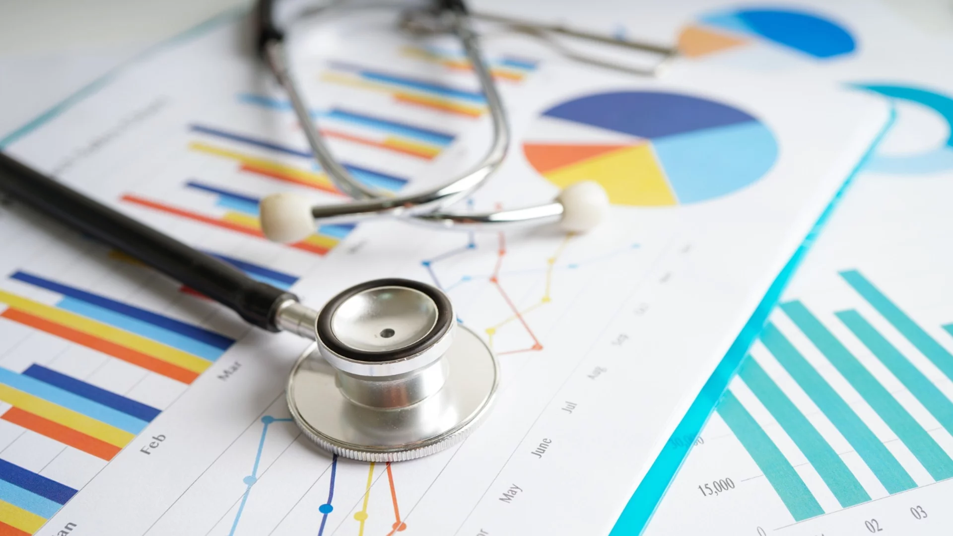 50 млрд. лв. загуби и болничен срив до 2040 г.: Аркади Шарков обясни какво ще спаси системата