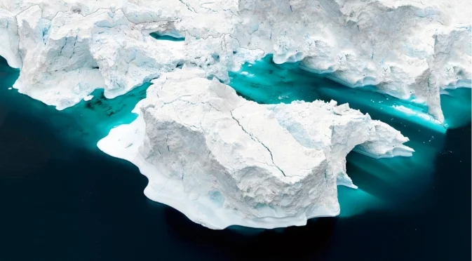 Исландия бие тревожна аларма: Милиони литри вода се вливат в Атлантическия океан с тежки последствия за Европа