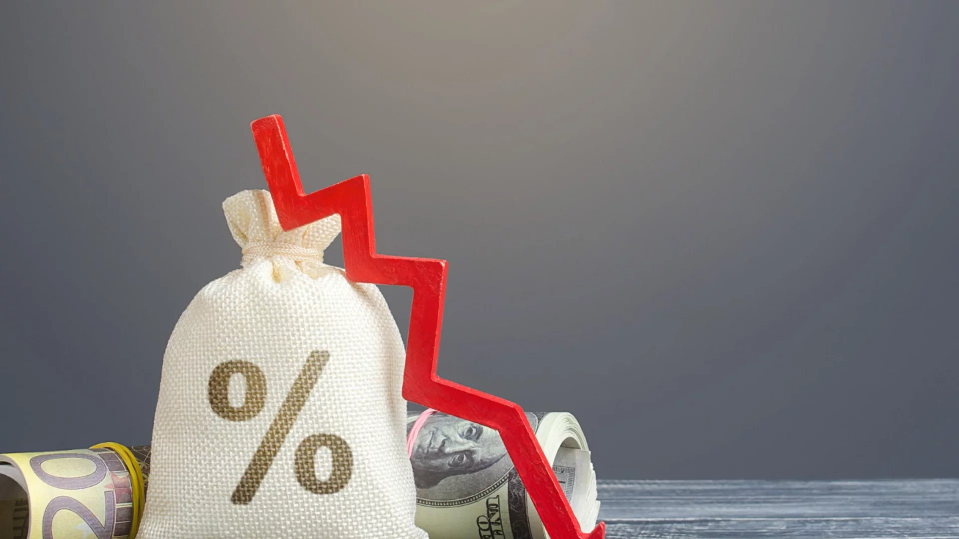 Понижават се лихвите по потребителски кредити